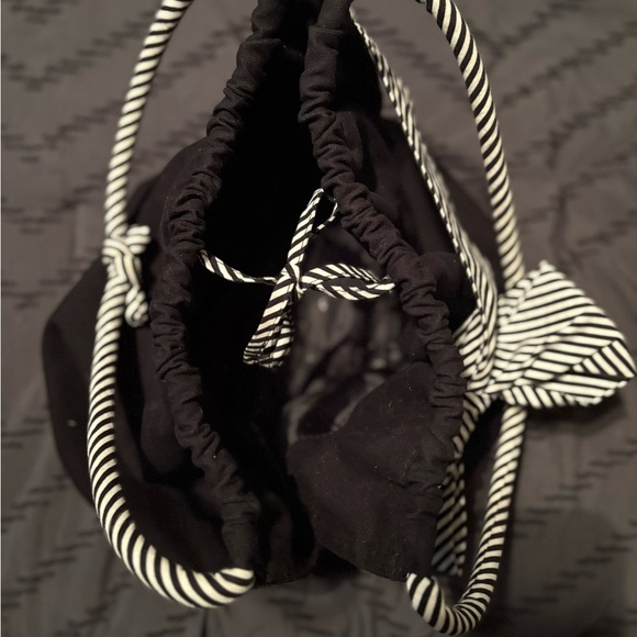 NaRaYa‎ Bow Handbag - Picture 7 of 7